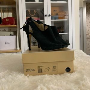 Michael Kors Jennings Bootie Suede Black Size 6